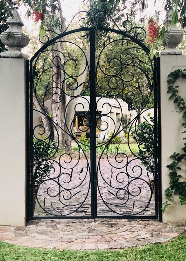 Bella B'S Bed & Breakfast Johannesburg Exterior photo